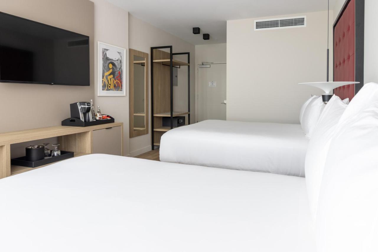 Zimmer mit 2 Queensize-Betten