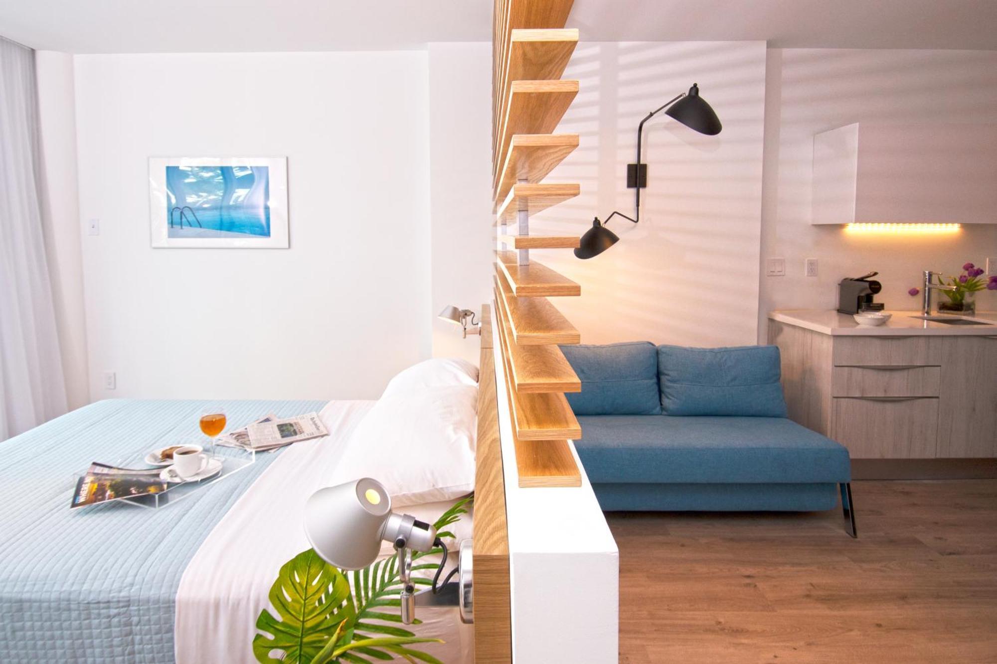 Studio-Suite mit Küchenzeile und Balkon – Meerseite