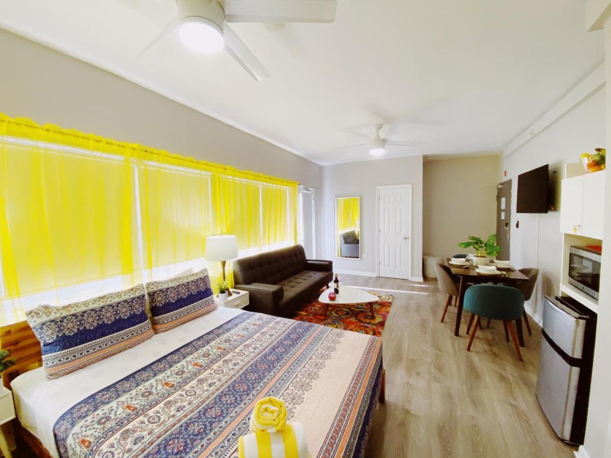 Premium Two Queen Studio with Balcony and Sofa Bed,1266423694:JPEG