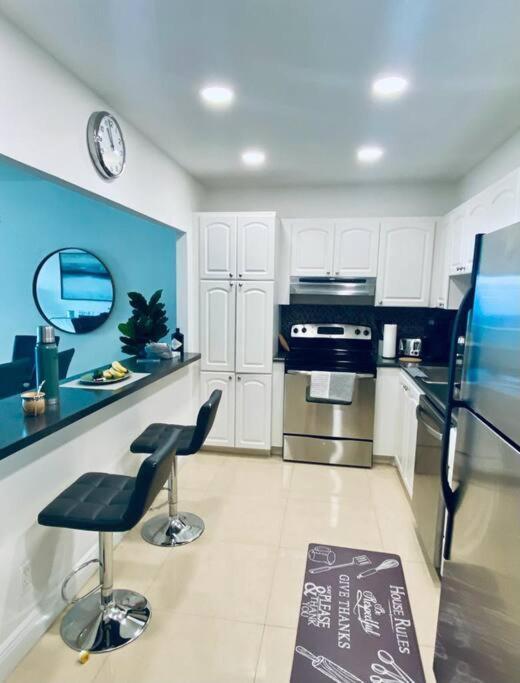 One-Bedroom Apartment,1326883676:JPEG
