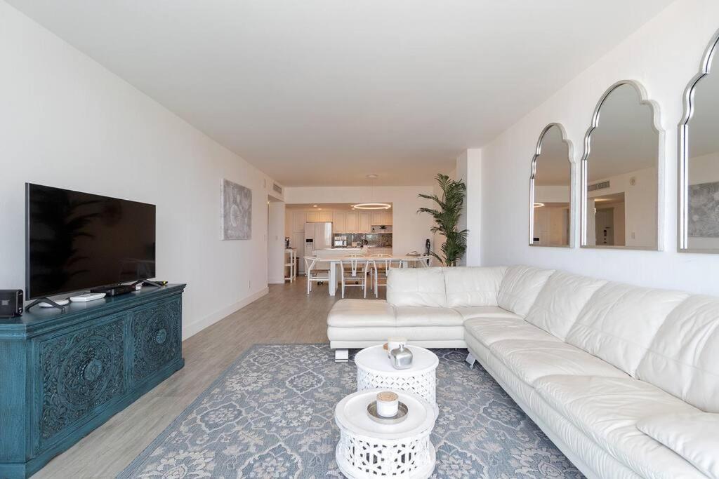 Two-Bedroom Apartment,1389885137:JPEG