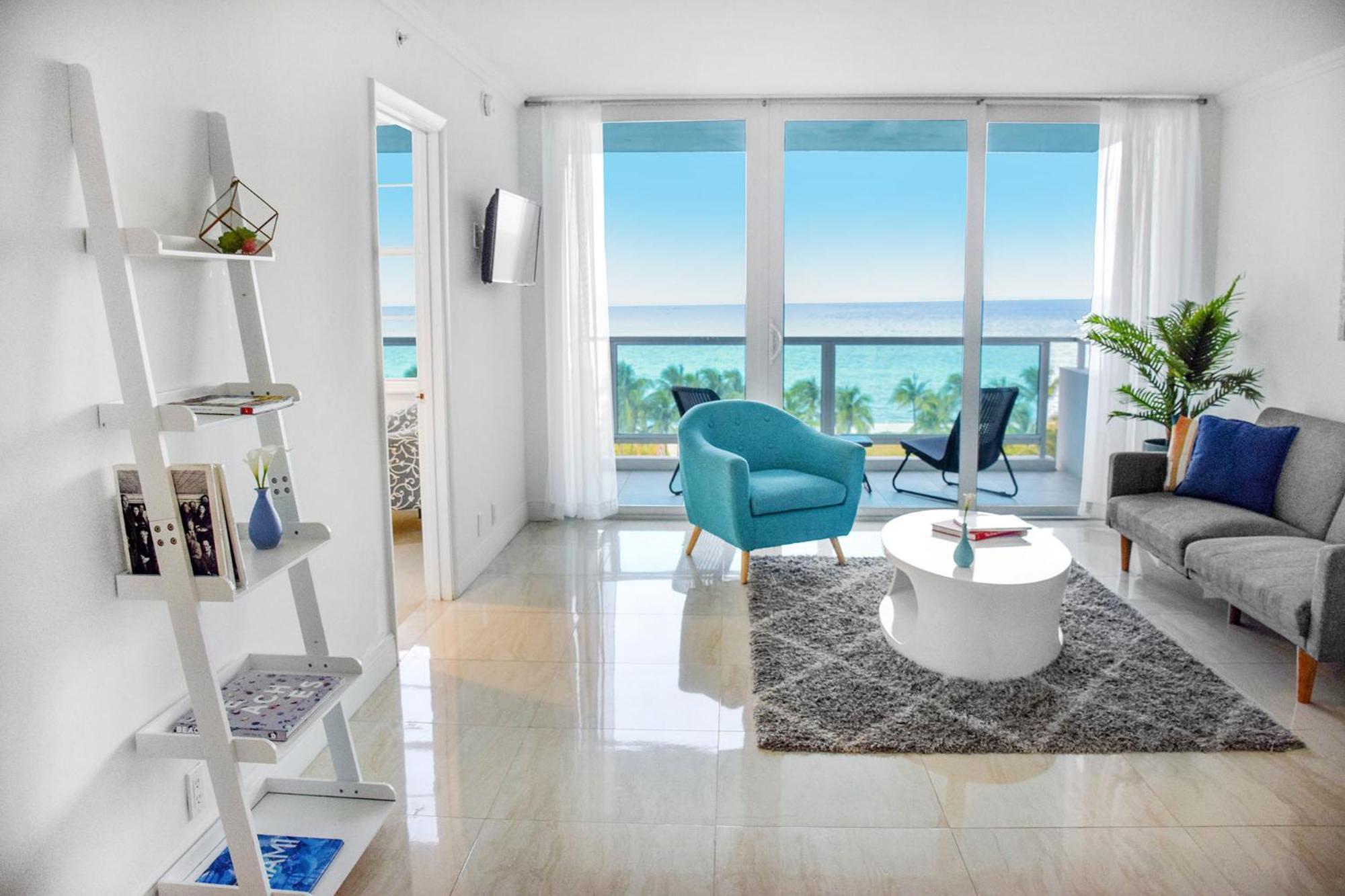 Deluxe Oceanview Suite 2 Bedroom & 2 Bath Kitchen,1439125570:JPEG