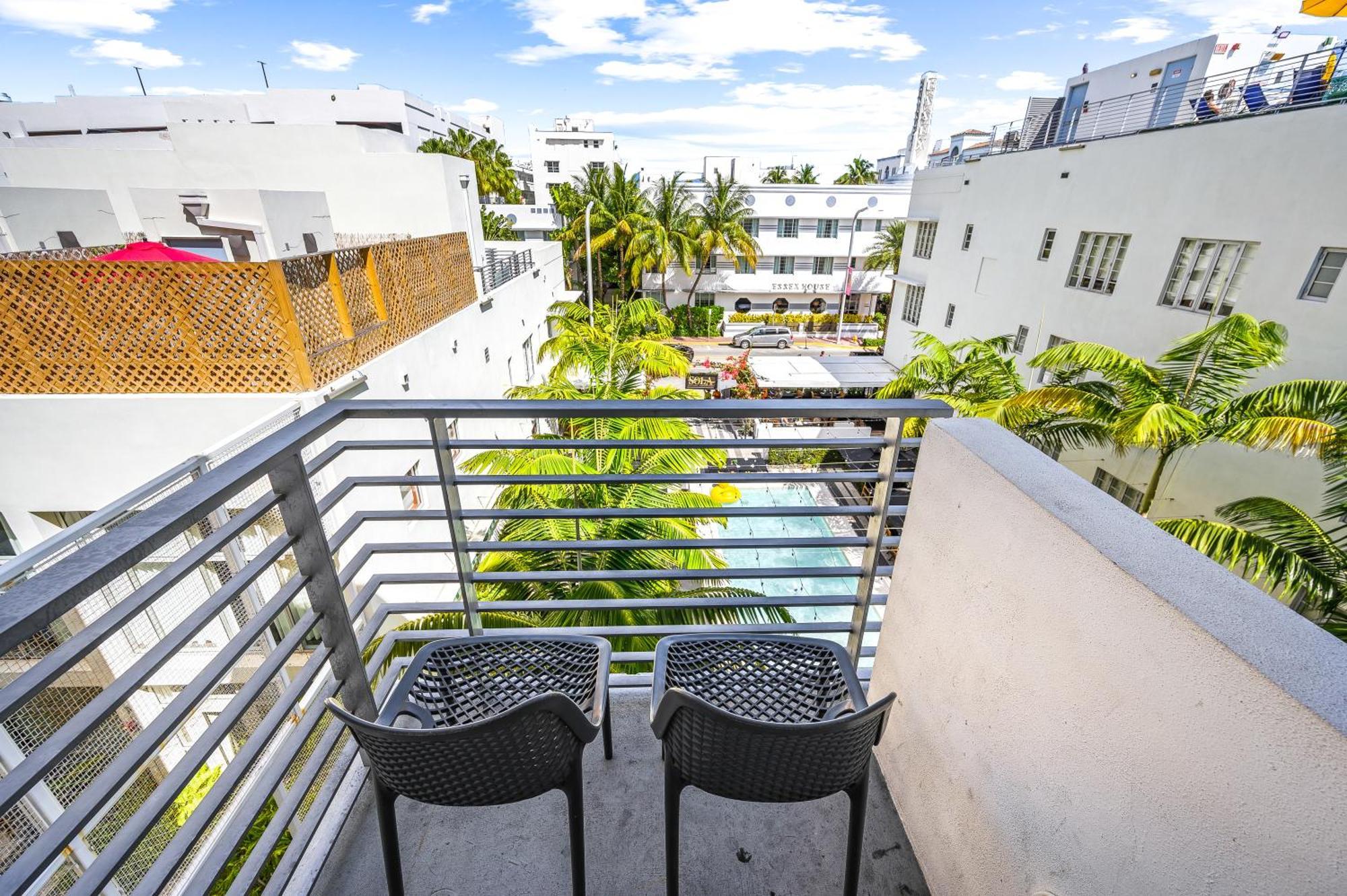 Deluxe Double Room Balcony