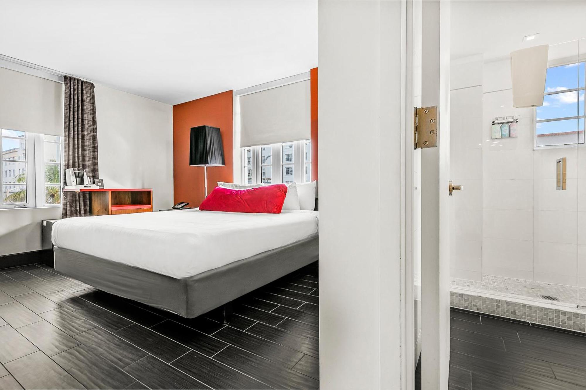 Superior King Room