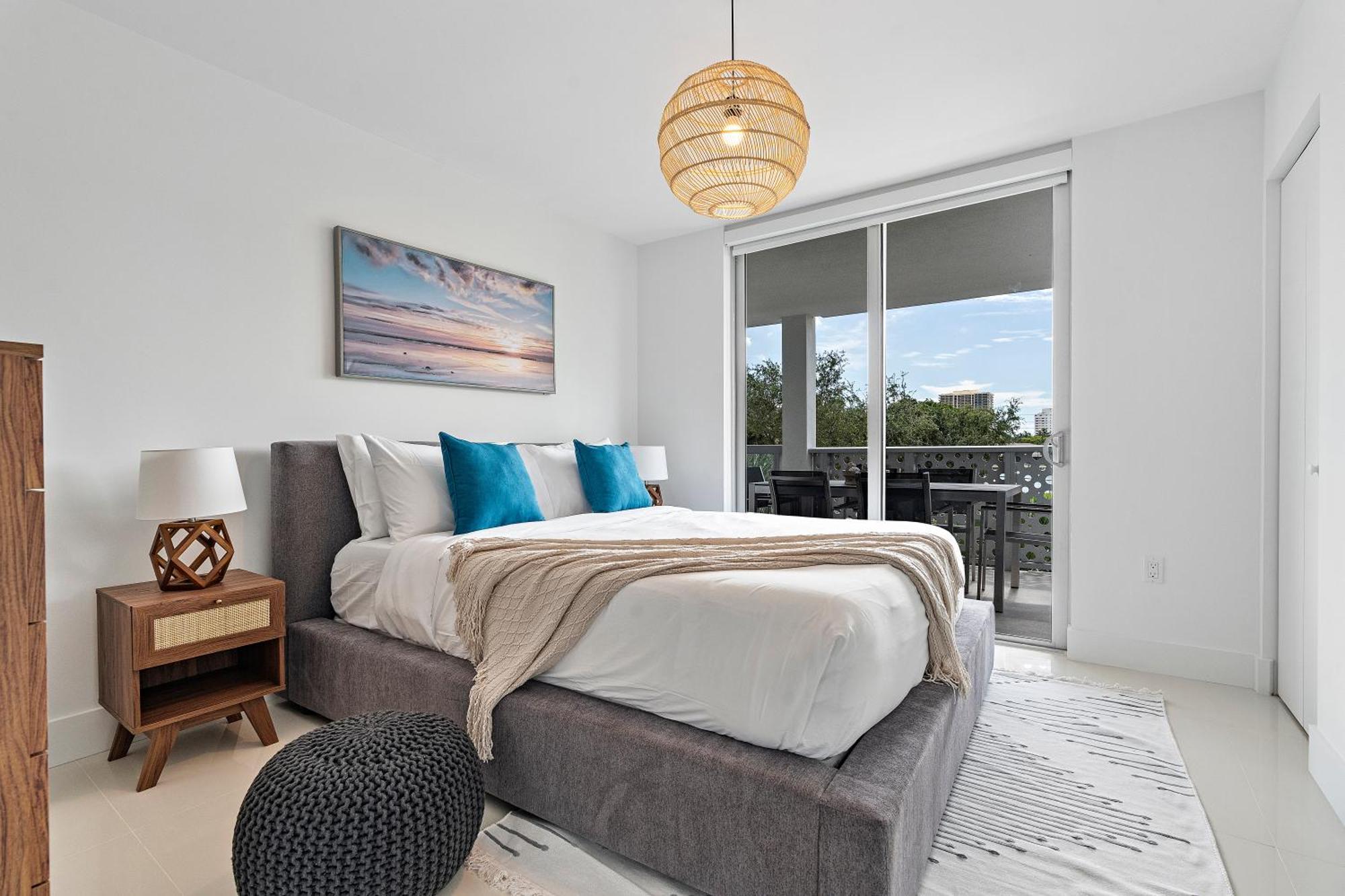 Two-Bedroom Deluxe Apartment with Harbour View