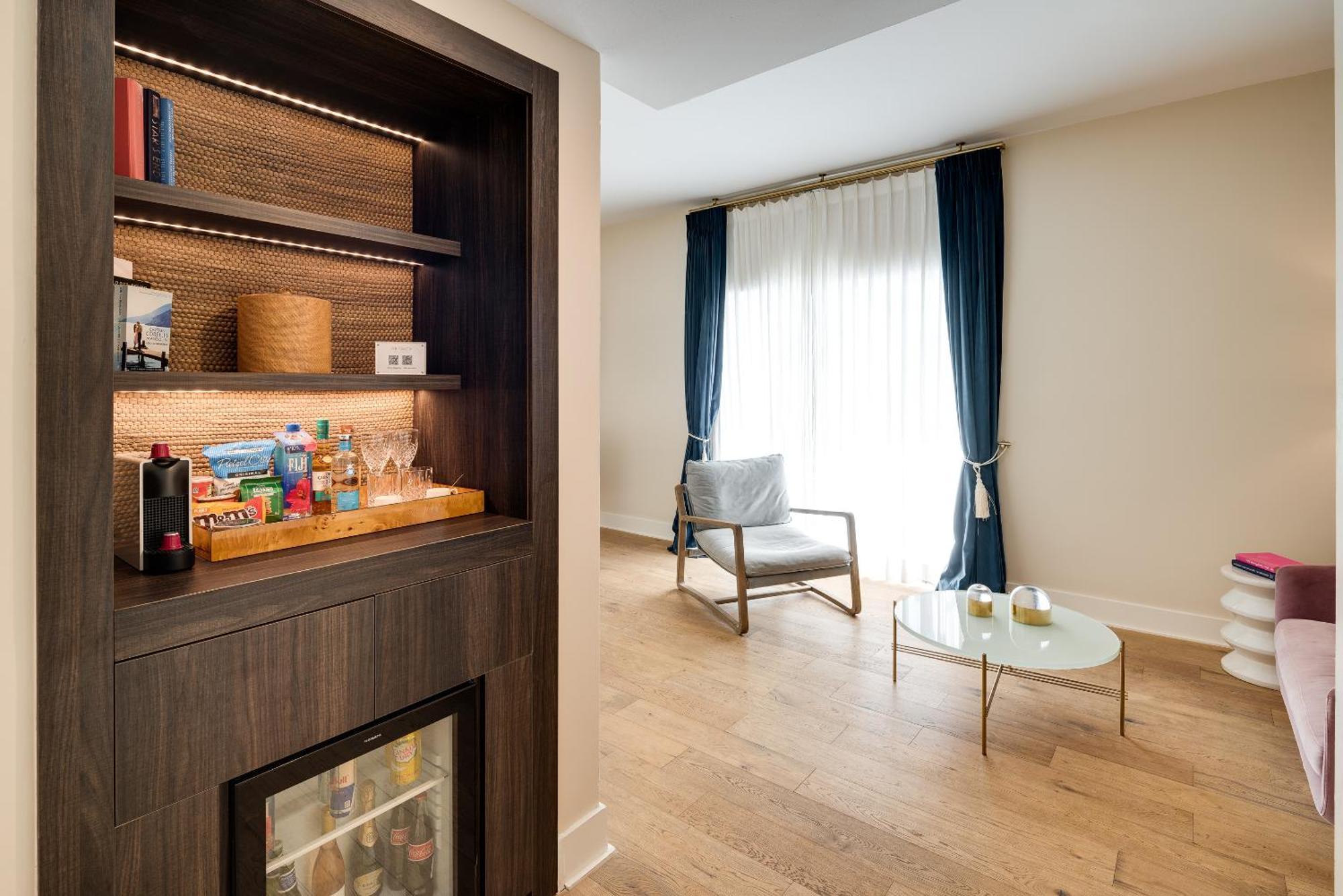 Suite de 1 dormitorio con cama grande