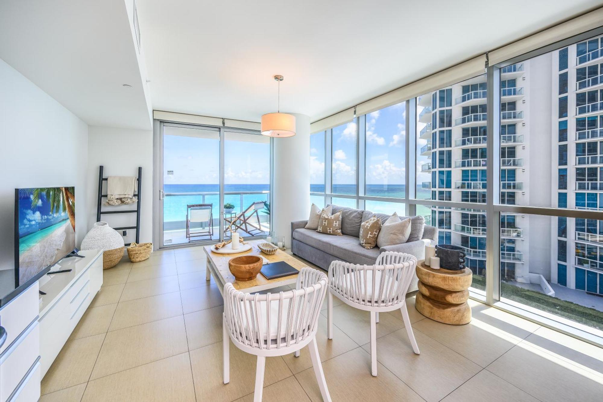 Luxury Beachfront Apartment