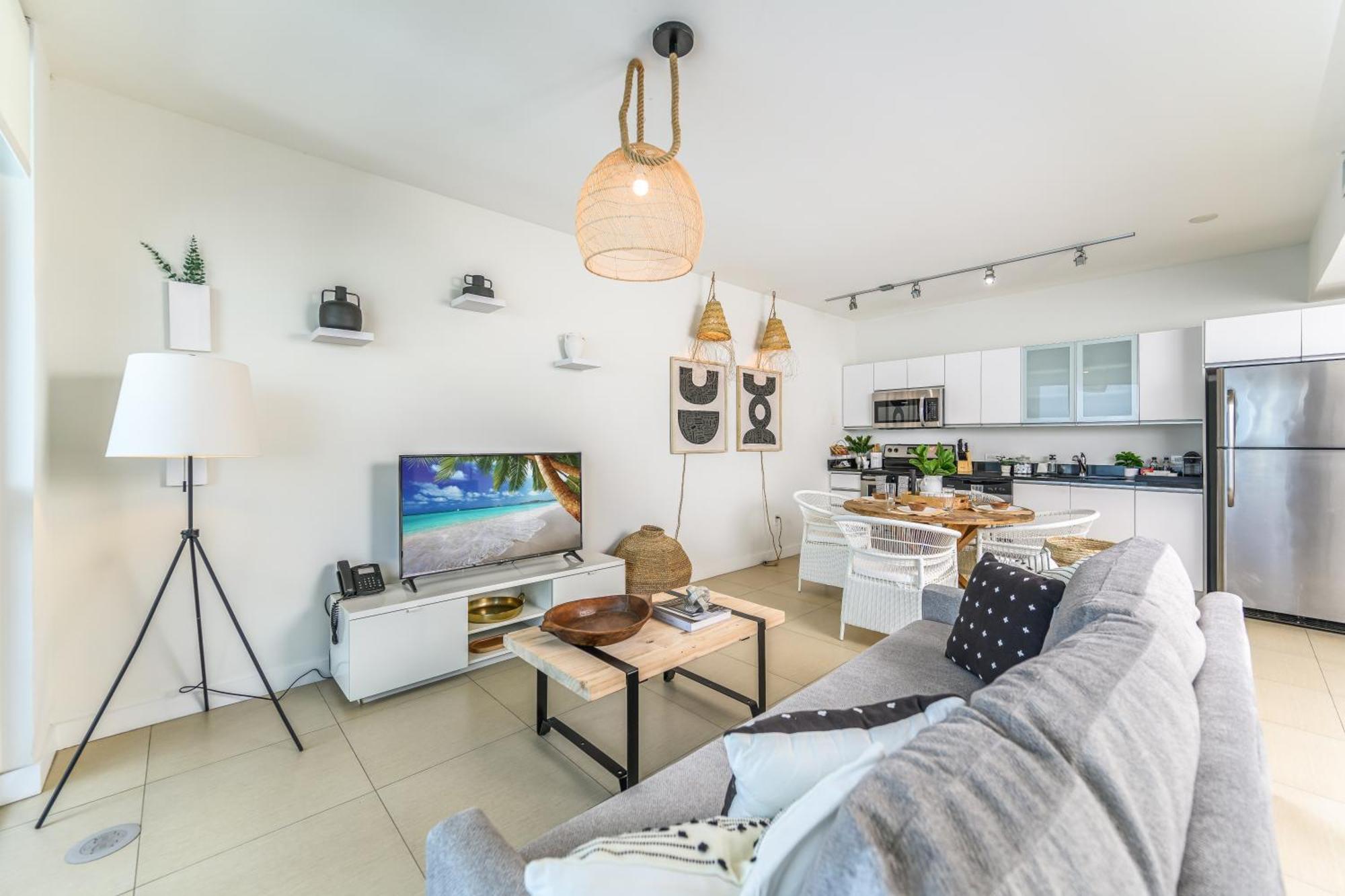 One-Bedroom Apartment Partial Sea View