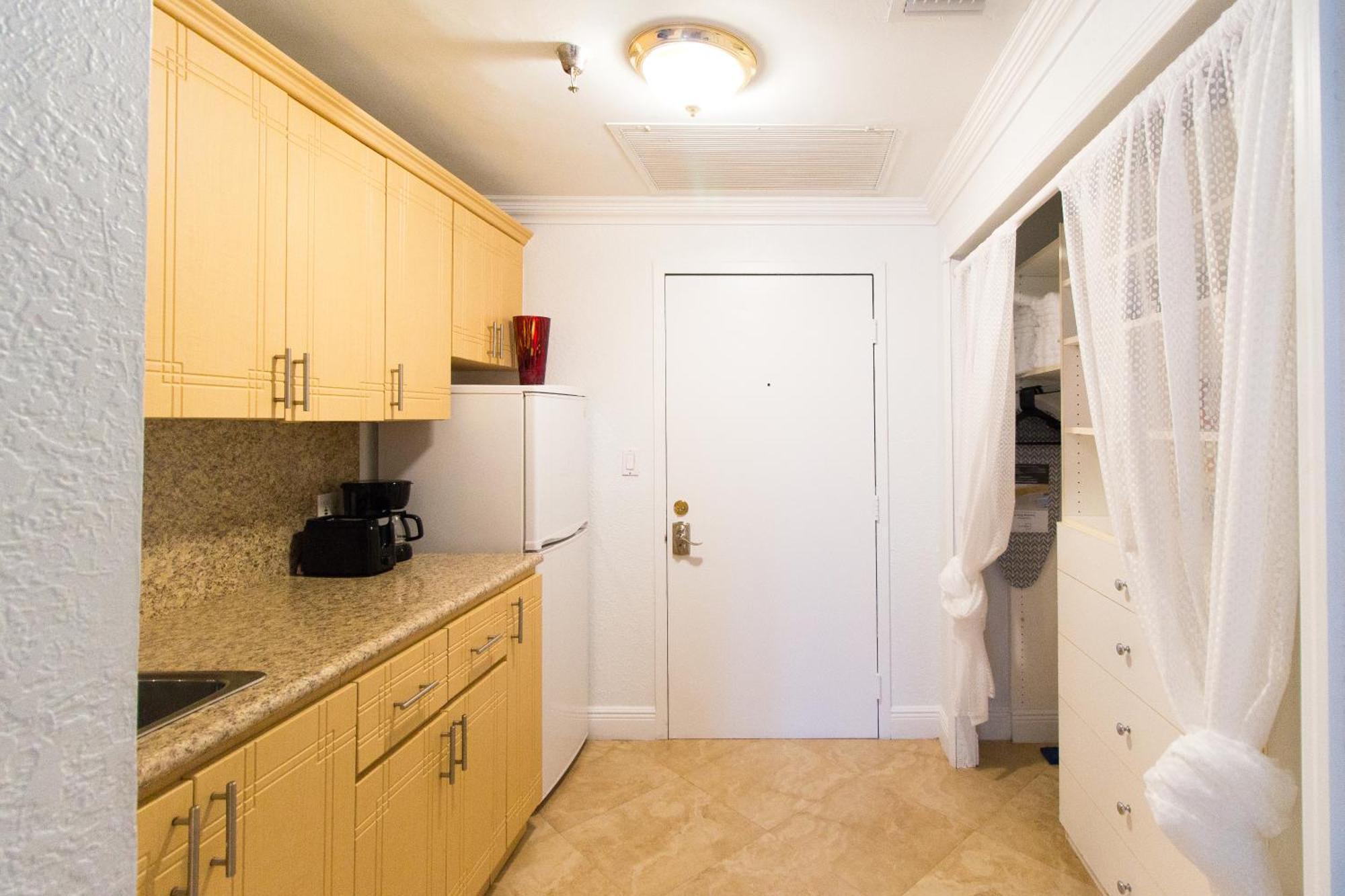 Studio Apartment