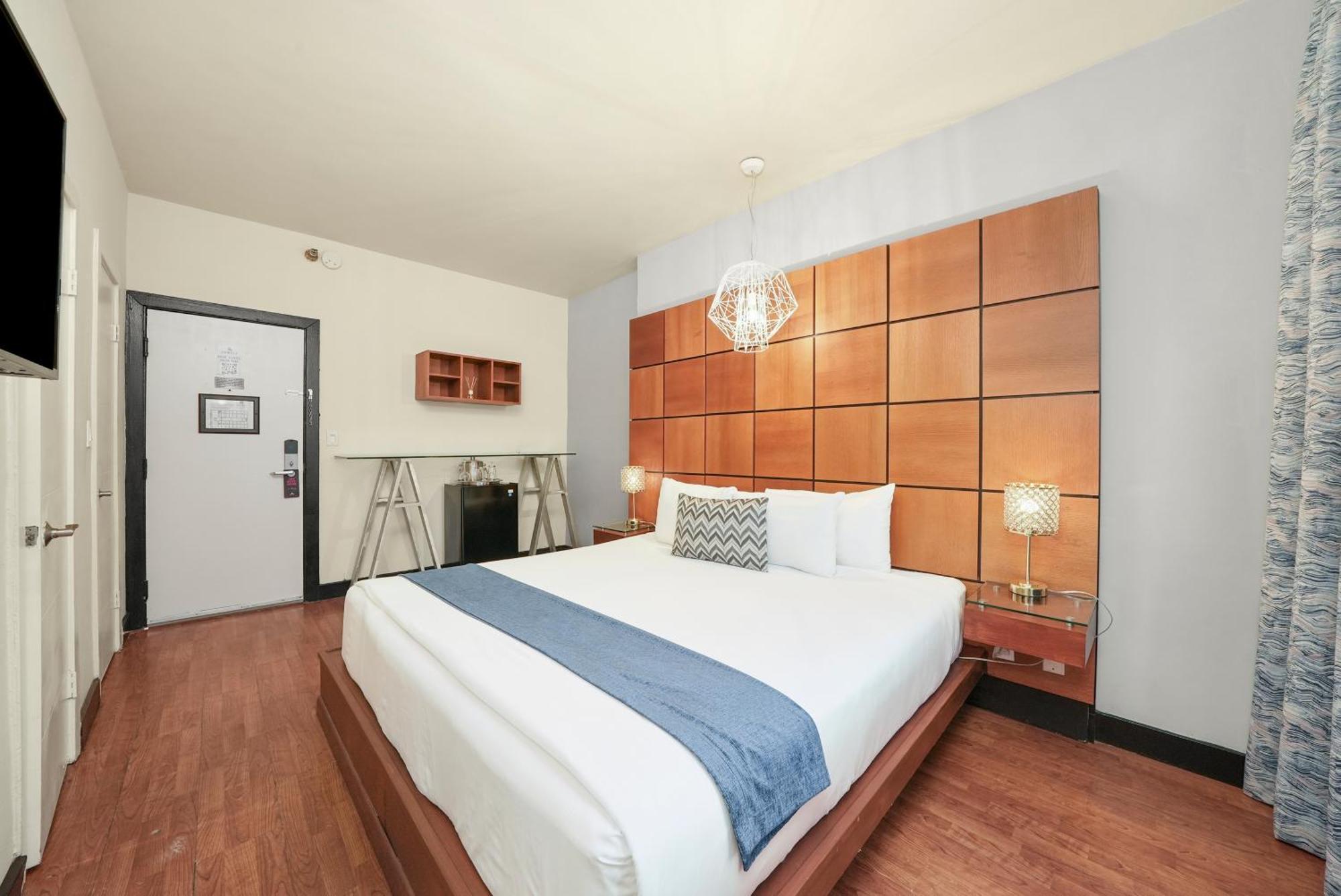 Standard King,1683806045:JPEG