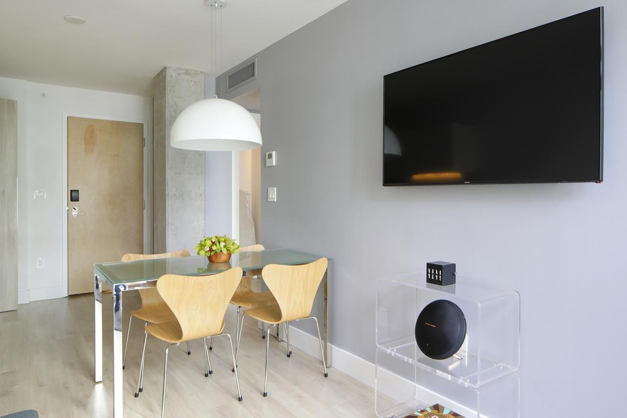 Urban 1 Bedroom Suite Kitchenette Balcony,1649998926:JPEG
