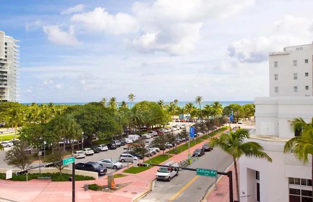 Luxury Boutique Suite Collins Ave-1