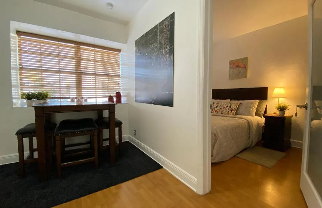 Miami Beach Rooms B&B-1