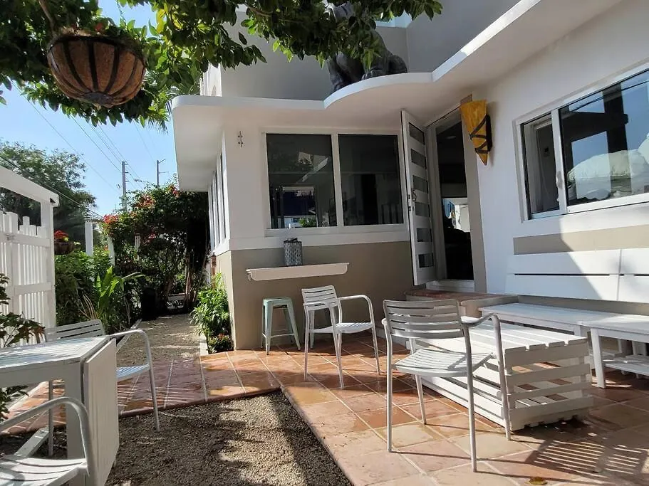 Soflo Beach House: Ideal For Groups W/Parking-1