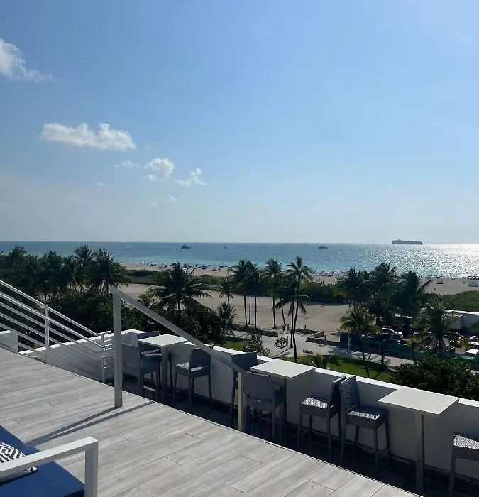 Suites At The Strand On Ocean Drive-1