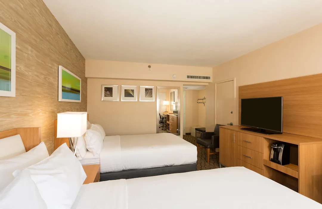 Holiday Inn Miami Beach-Oceanfront By Ihg-1