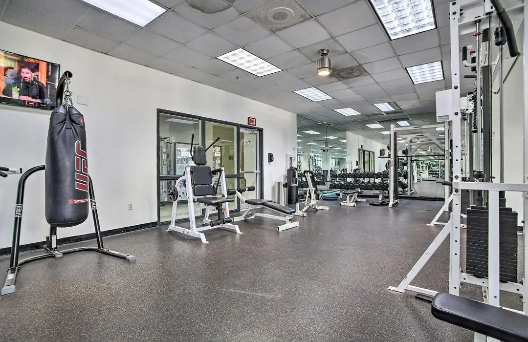 On-Site Beach Access: Sunny Isles Beach Studio!-1