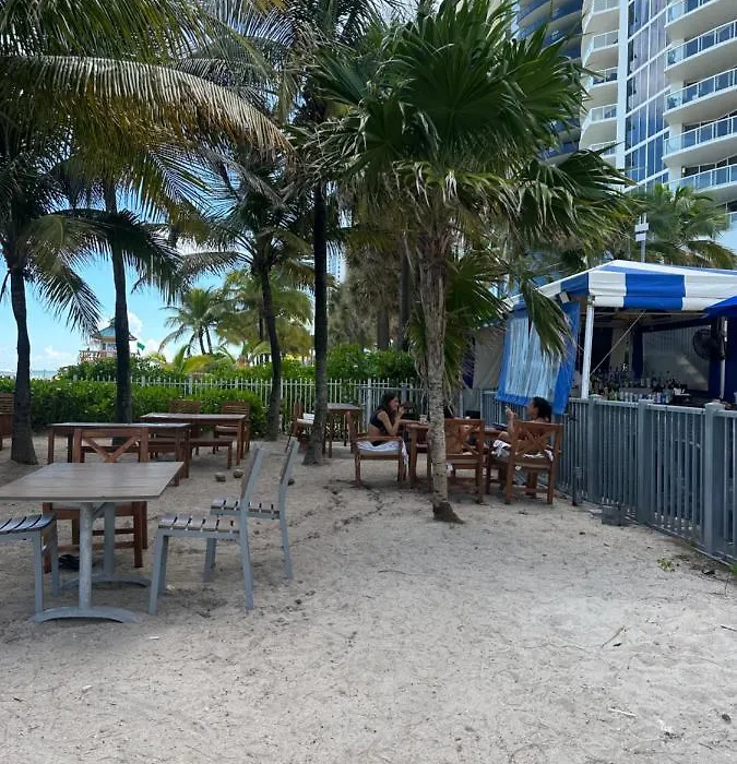 Miami Beach, Resort Condominium/Sunny Island Beach-1