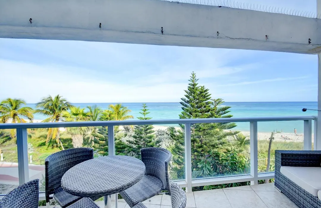 Sumptuous Oceanfront Miami Beach Suite-1