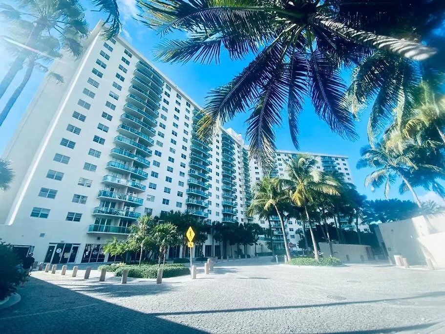 Ocean Reserve Piso 9 - Str 2412-1
