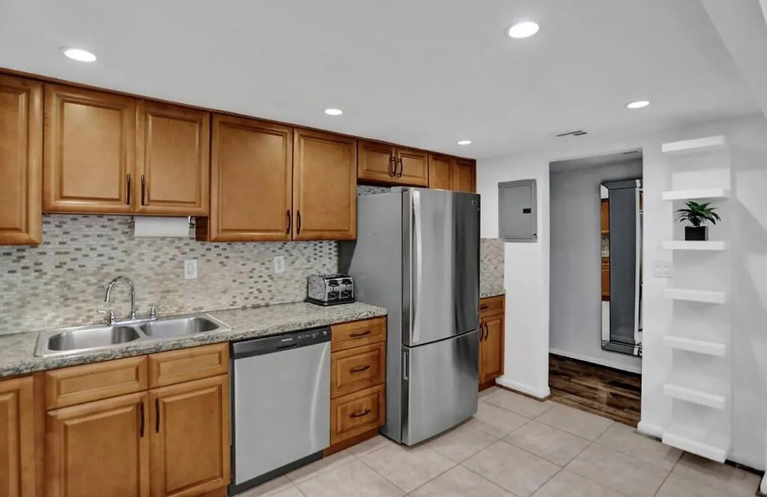 Best Condo On The Beach 6 Beds Free Parking-1