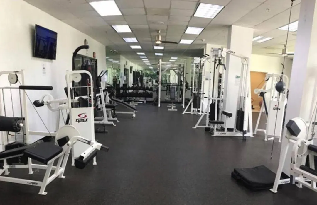 Sunny Isles 3 Bedrooms 1 Min From The Beach-1