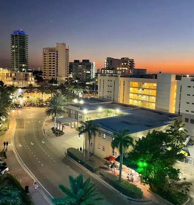 New Miami Beach Ocean Side City View Unit 818-1