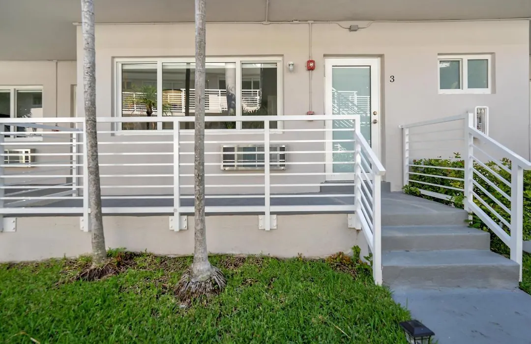 Fully Renovated Bay Harbour Appartments-1