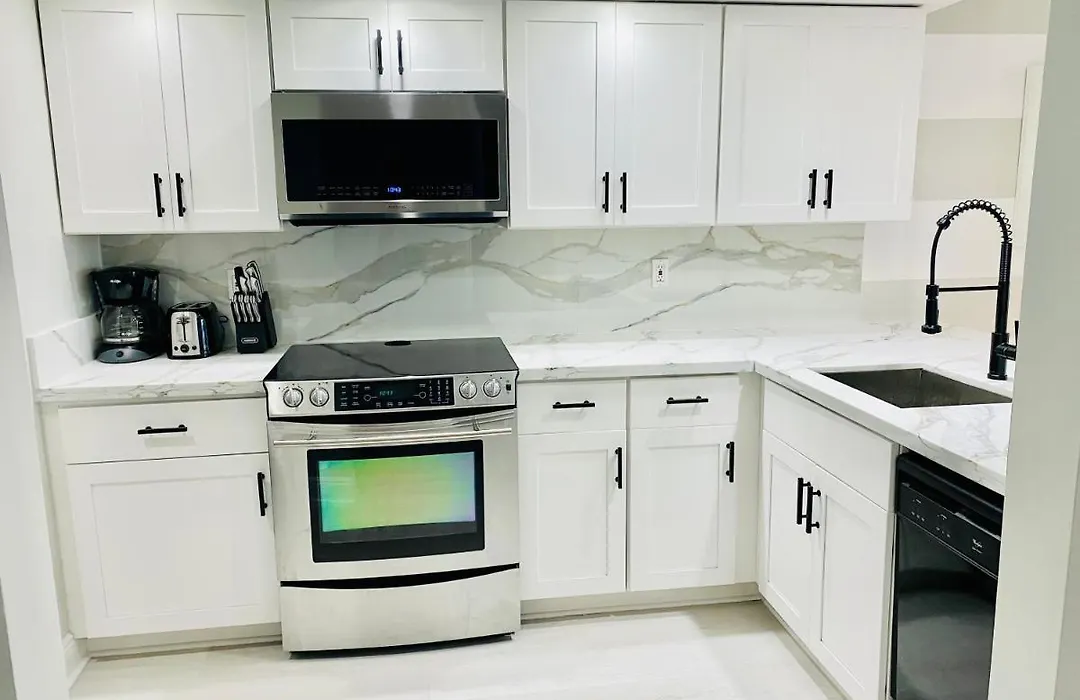 Ocean View Stylish 1Br 1Ba Beach Condo+Parking-1