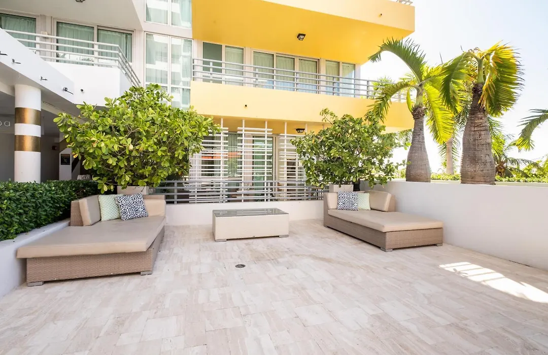 Hilton Bentley Miami South Beach-1