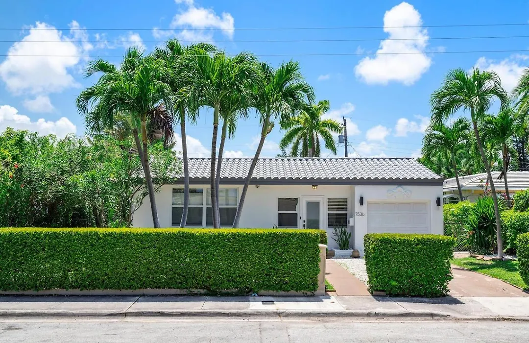Perfect Beach Home For A Family Getaway Wpool!-1