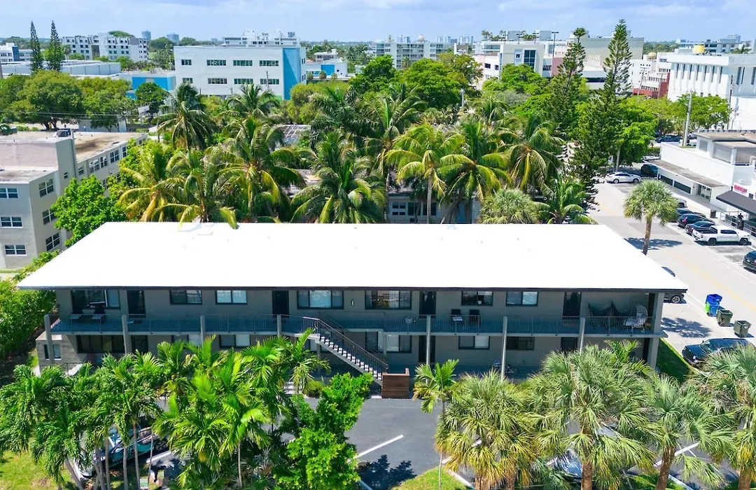 Bay Harbor Unit 3 Lovely 2 Bed 1 Bath Apartment-1
