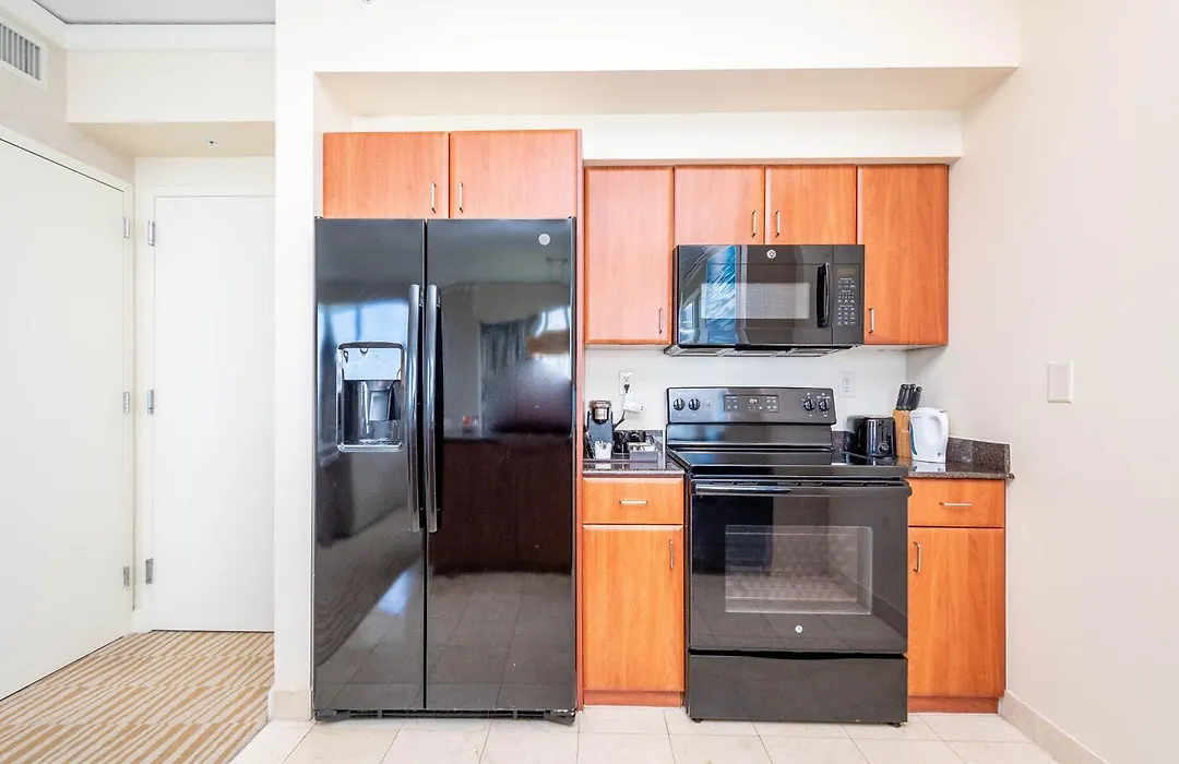 Trump International Beach Resort 2 Bedroom Apartment 1600 Sf Ocean And Bay View-1