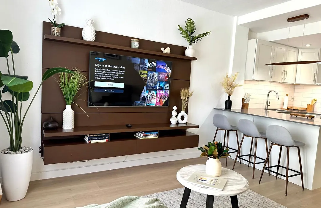 High-End Apartment, Across The Beach-1
