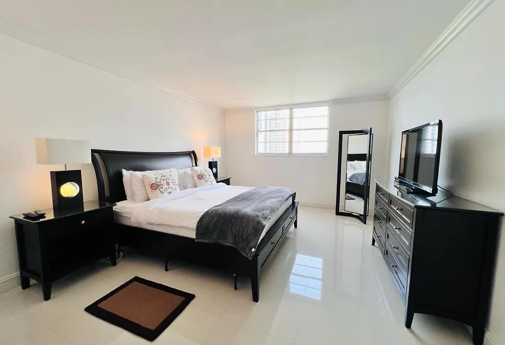 Upgraded Apt., Steps From The Beach-1
