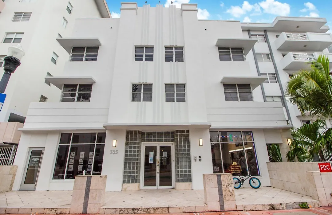 Oceanfront Quiet Apt In South Beach With Pool-1