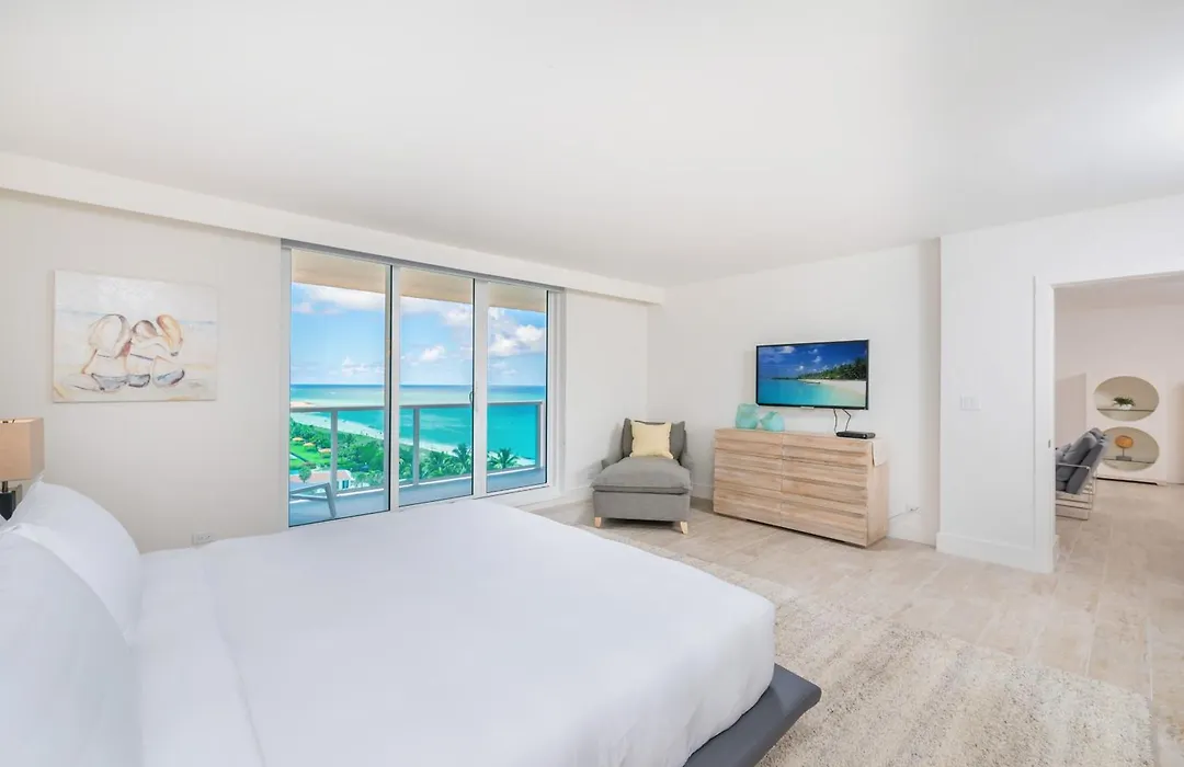 Oceanfront Private Condo At 1 Hotel & Homes -1019-1
