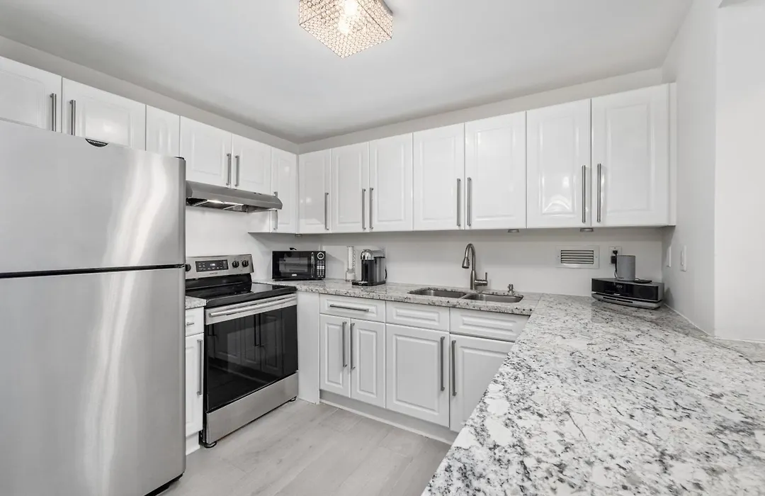 Private Residence At Roney Palace - 328-1