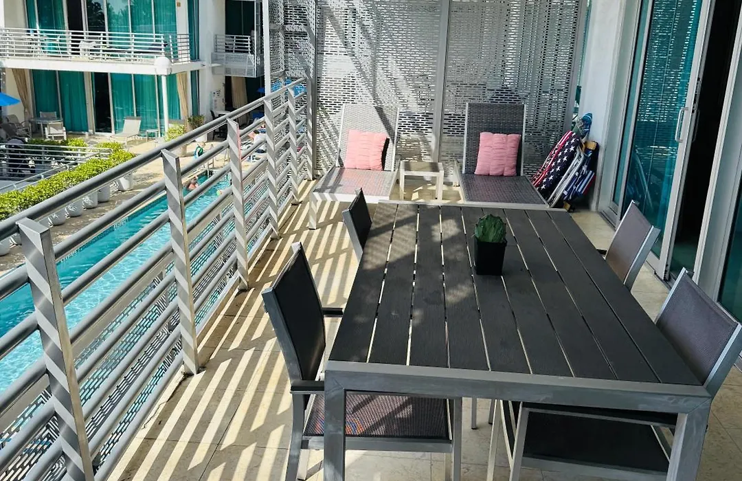 Apartment At De Soleil Hotel On Ocean Drive-1