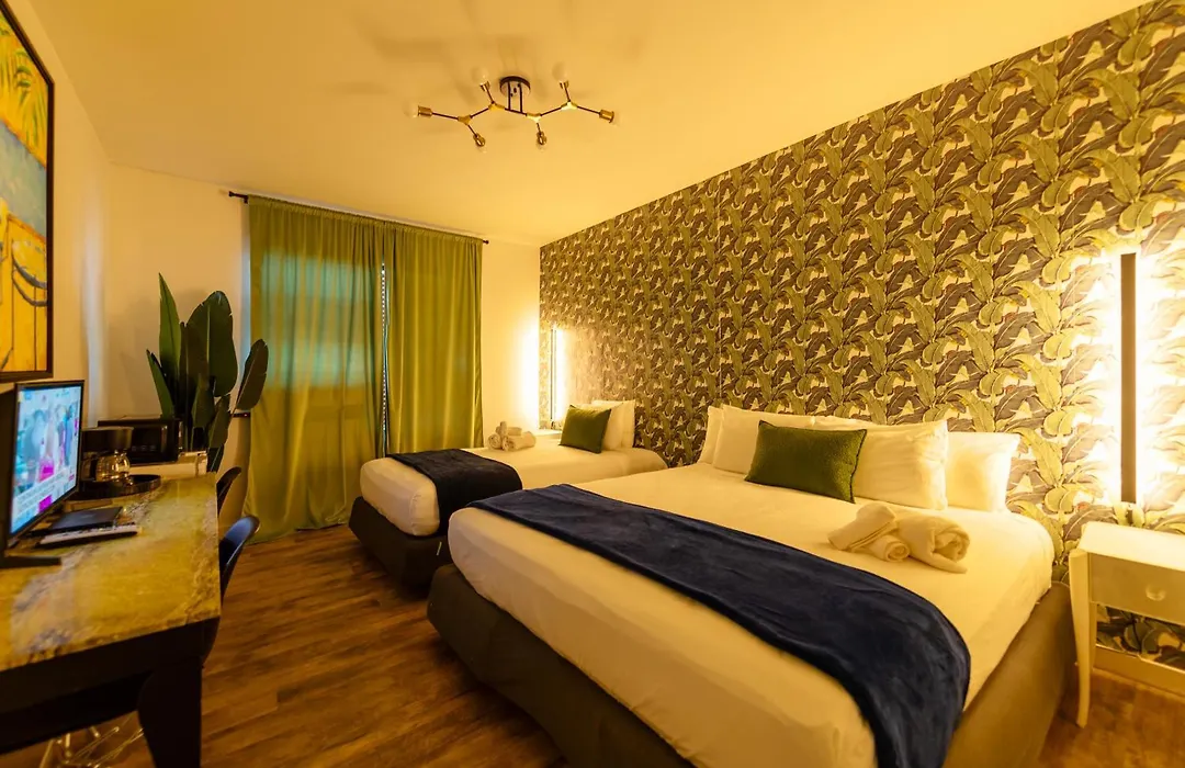 6768 Collins Miami Stays-1