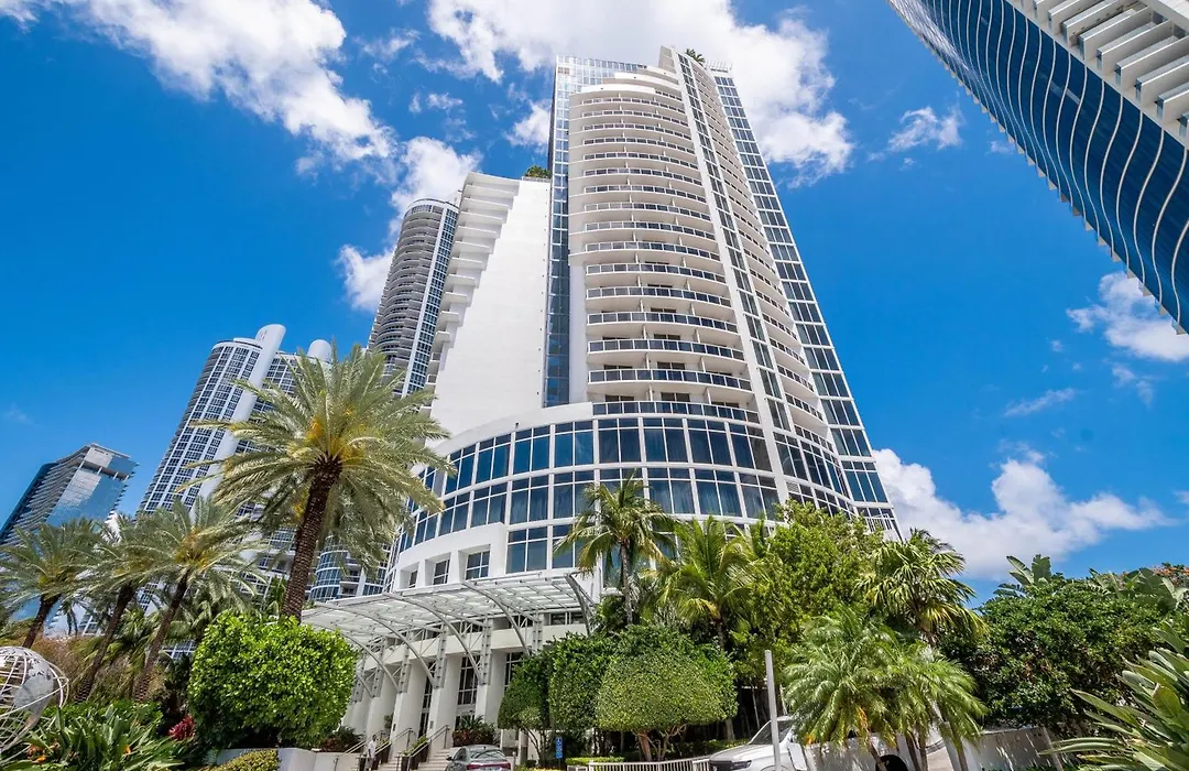 Luxury Trump International Ocean View 1600Sf 2 Bd-1