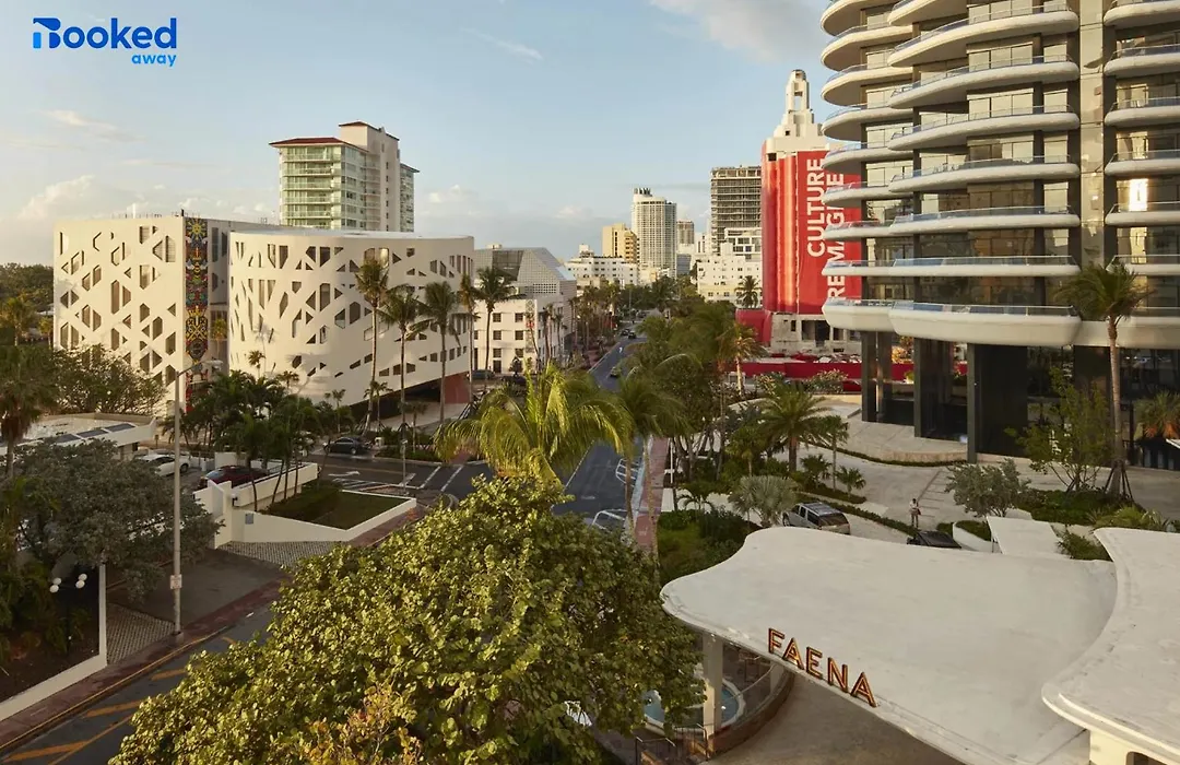 High-End Remodeled Apartment, On The Beach-1