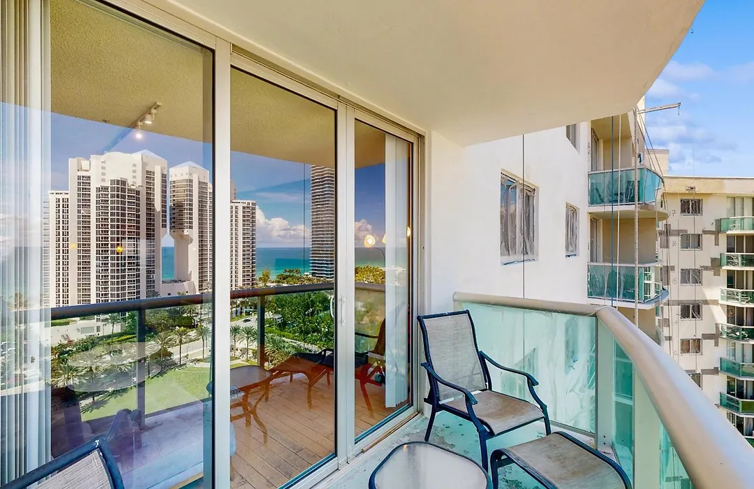 Ocean Reserve 1607-1