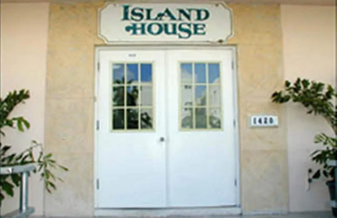 Island House South Beach (Adults Only)-1