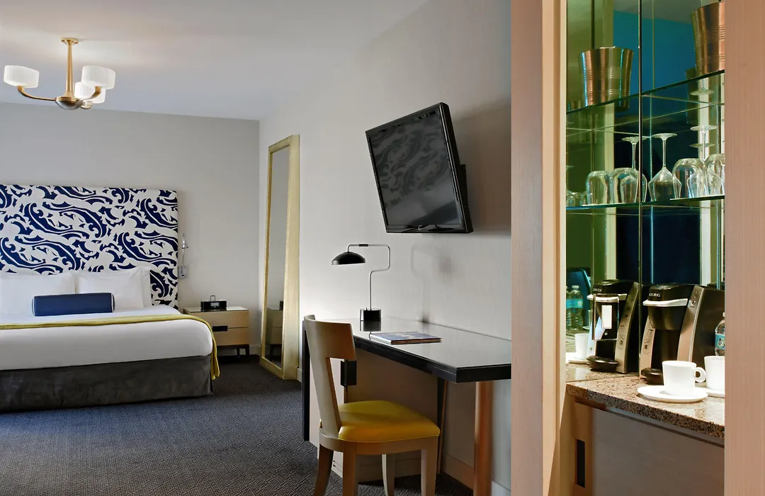 Hotel Breakwater South Beach-1