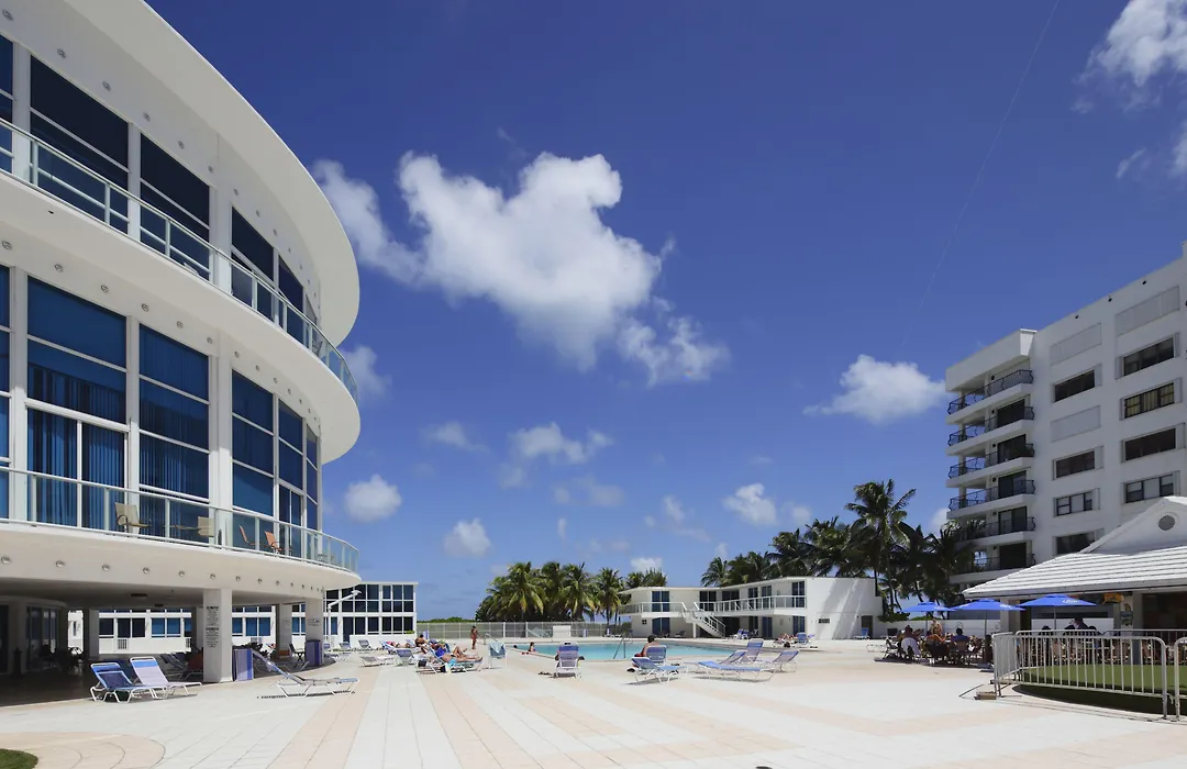 New Point Miami Beach Apartments-1