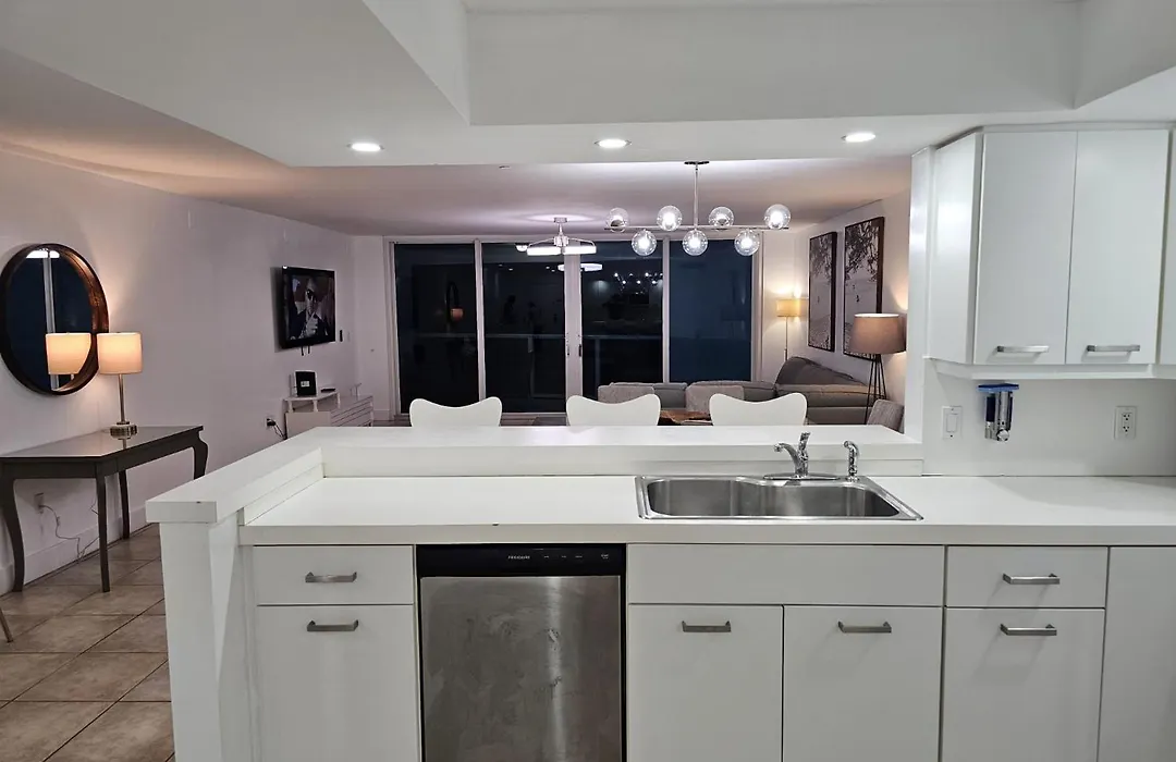 Castle Beach Club Apartments-1