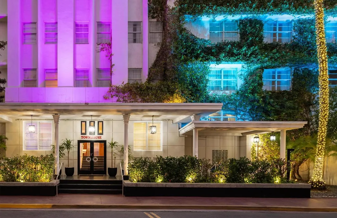 The Townhouse Hotel-1
