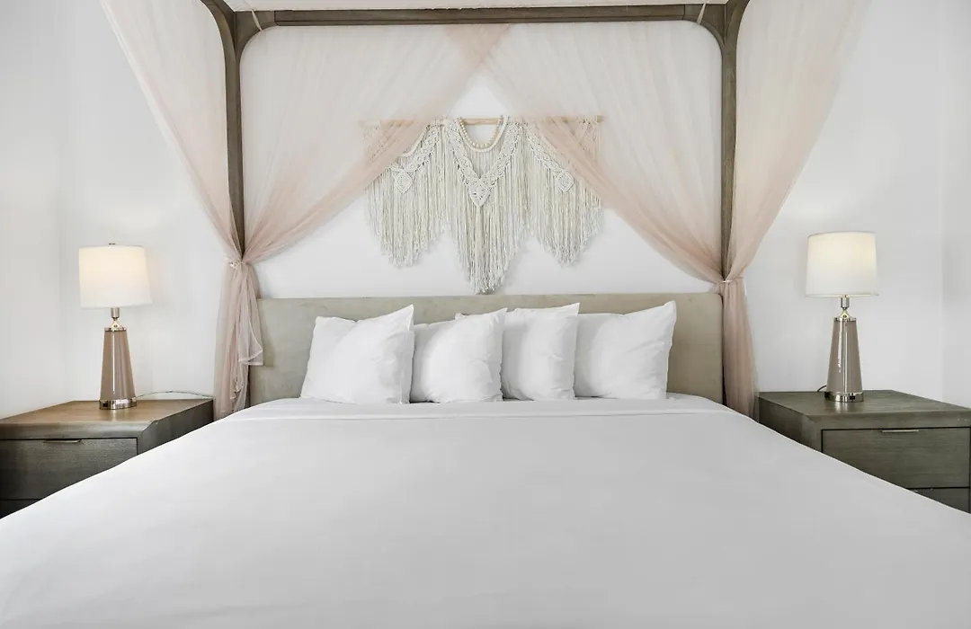 The Townhouse Hotel-1