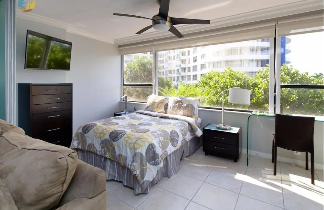 Classic Beach Resort - Hora Rentals-1